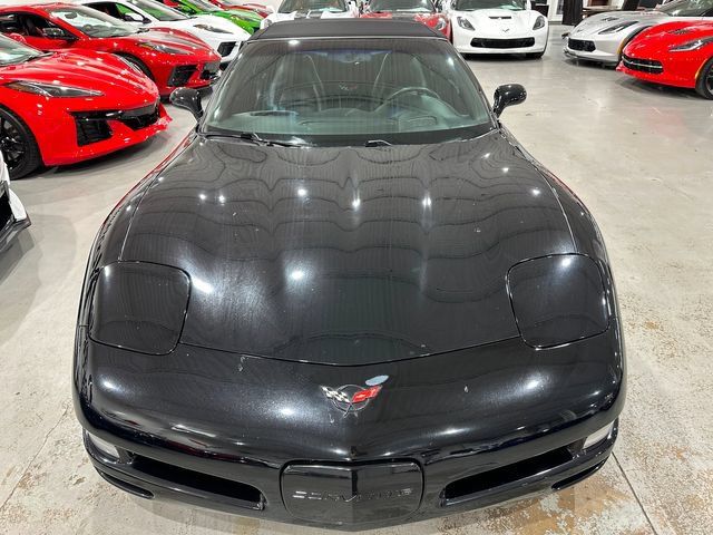 Used 2004 Chevrolet Corvette Convertible w/ Preferred Equipment Group RWD image 16
