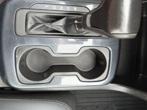 Used 2018 Chevrolet Colorado Z71 image 16