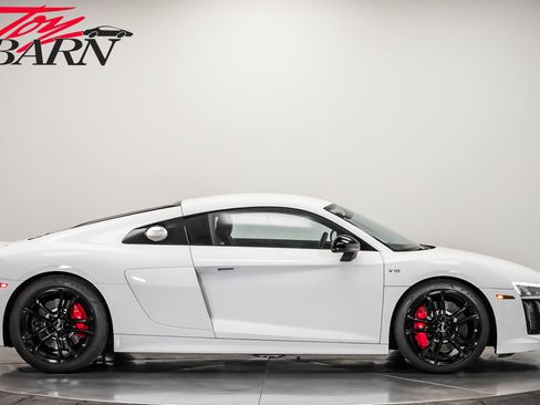 Used 2018 Audi R8 V10 image 6