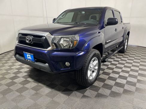 Used 2013 Toyota Tacoma 4x4 Double Cab w/ TRD Off-Road Pkg image 4
