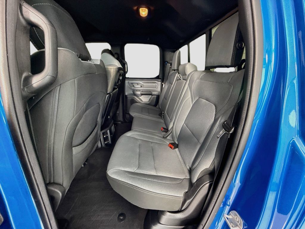 Used 2021 RAM 1500 Big Horn RWD image 34