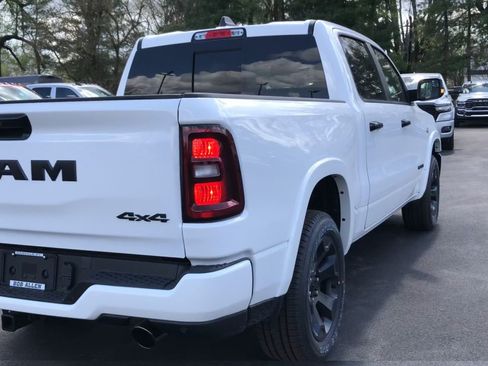 New 2026 RAM 1500 4x4 Crew Cab image 7