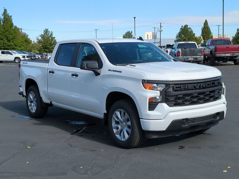 New 2026 Chevrolet Silverado 1500 Custom w/ LPO, Dark Essentials Package image 7