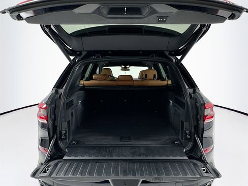 Used 2023 BMW X5 M50i w/ Executive Package image 30