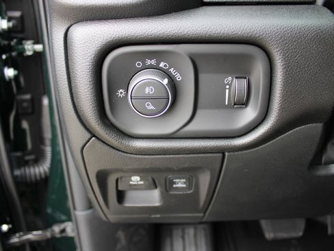 New 2026 RAM 1500 Warlock AWD/4WD image 14