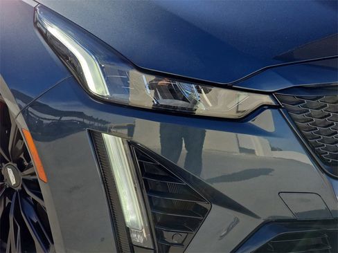 Used 2022 Cadillac CT5 V Blackwing w/ Parking Package image 33