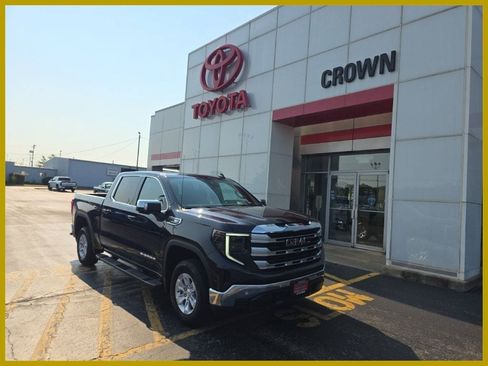 Used 2025 GMC Sierra 1500 SLE w/ Preferred Package AWD/4WD image 1
