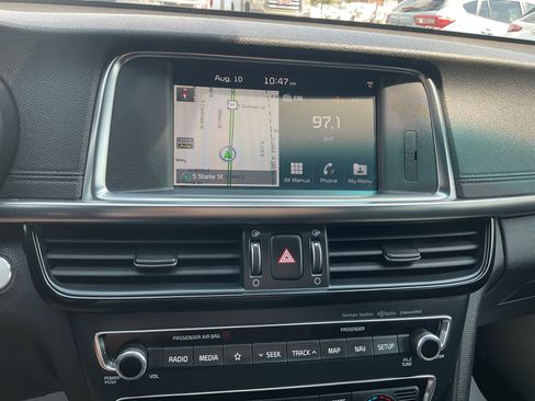 Used 2018 Kia Optima SX w/ Technology Package FWD image 22
