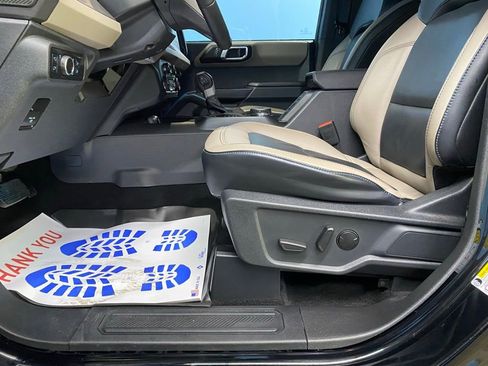 Used 2024 Ford Bronco Wildtrak image 16