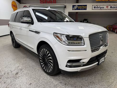 Used 2020 Lincoln Navigator Black Label AWD/4WD image 11