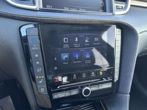 Used 2019 INFINITI QX50 Essential w/ Sensory Package image 31