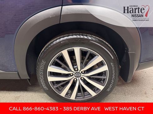 Certified 2022 Nissan Pathfinder Platinum w/ Cargo Package image 46