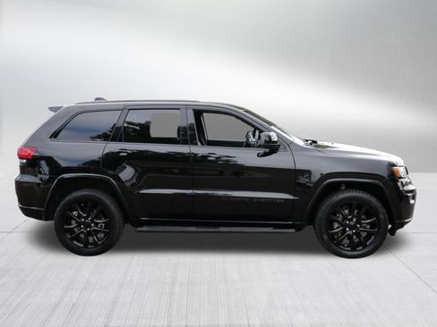 Used 2022 Jeep Grand Cherokee Laredo X AWD/4WD image 8
