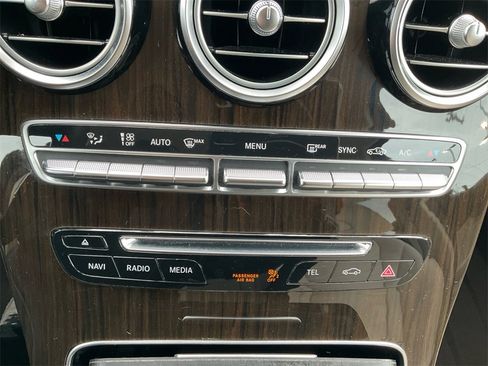 Used 2019 Mercedes-Benz GLC 43 AMG 4MATIC image 21