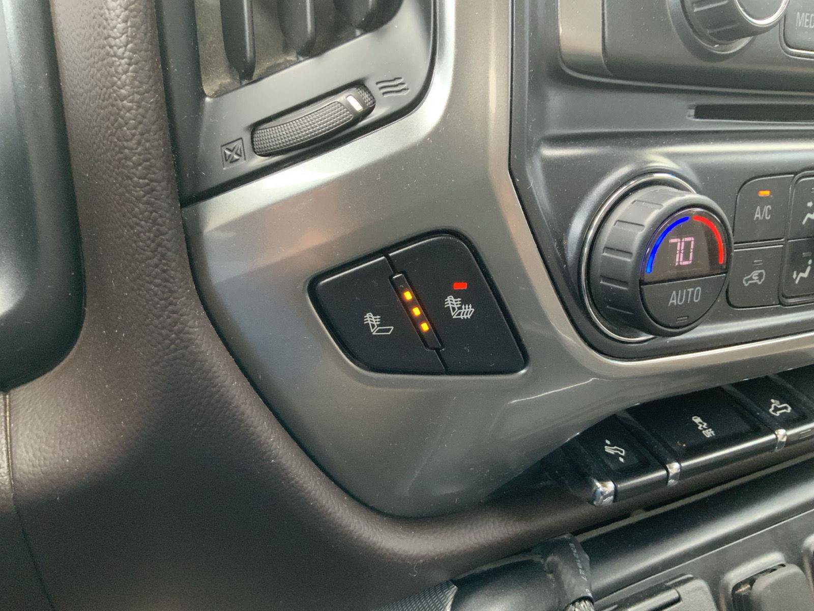 Used 2018 Chevrolet Silverado 1500 LT w/ Texas Edition AWD/4WD image 37