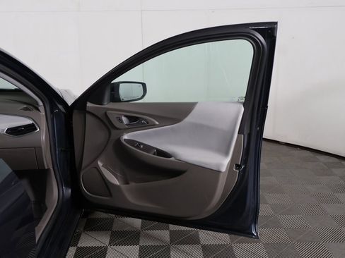 Used 2021 Chevrolet Malibu LT image 18