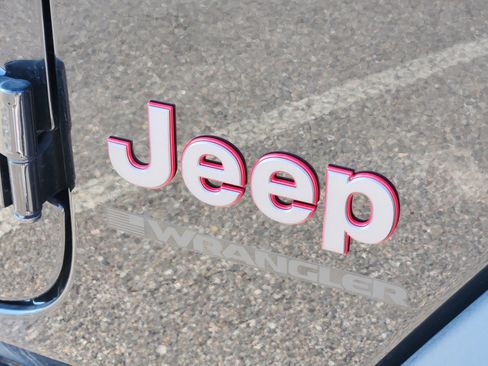 New 2025 Jeep Wrangler Rubicon w/ Convenience Group image 24