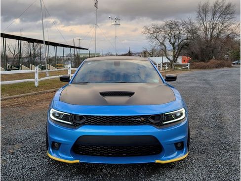 Used 2023 Dodge Charger Scat Pack w/ Plus Group image 2