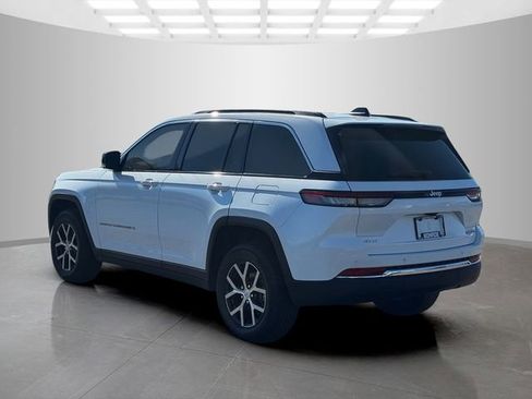 Certified 2024 Jeep Grand Cherokee Limited AWD/4WD image 5