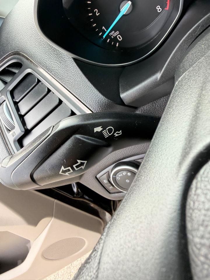 Used 2018 Ford Escape SEL AWD/4WD image 16