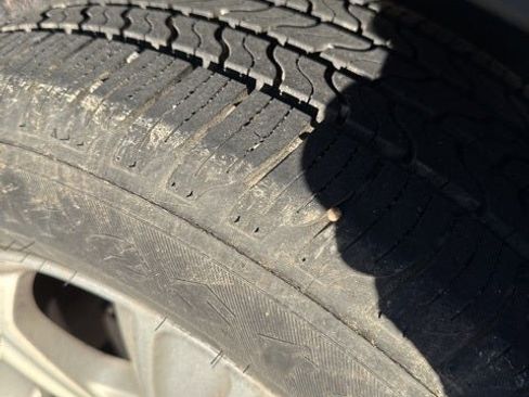 Used 2014 Ford Escape SE image 12