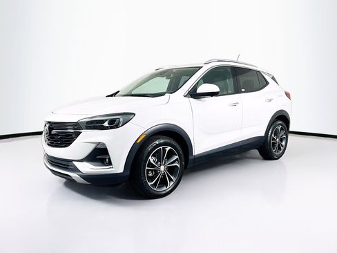 Used 2022 Buick Encore GX Essence w/ Advanced Technology Package FWD image 3