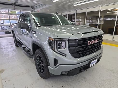New 2026 GMC Sierra 1500 Elevation image 7