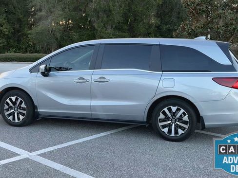 Used 2025 Honda Odyssey EX-L image 6