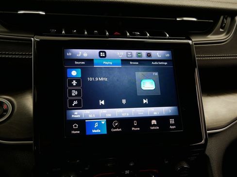 Used 2022 Jeep Grand Cherokee L Limited image 32