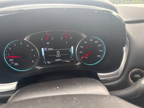 Used 2019 Chevrolet Traverse LT w/ LT Premium Package AWD/4WD image 7