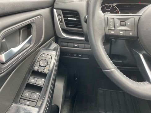 Certified 2024 Nissan Rogue SV w/ SV Premium Package image 13