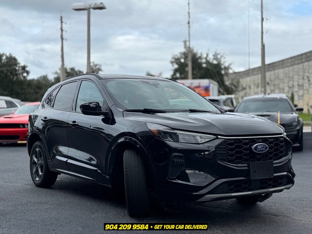 Used 2023 Ford Escape ST-Line AWD/4WD image 9