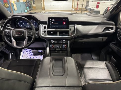 Used 2023 GMC Yukon SLT w/ SLT Luxury Package image 36