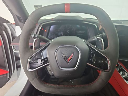 Used 2024 Chevrolet Corvette Stingray Preferred Conv w/ Battery Protection Package image 17