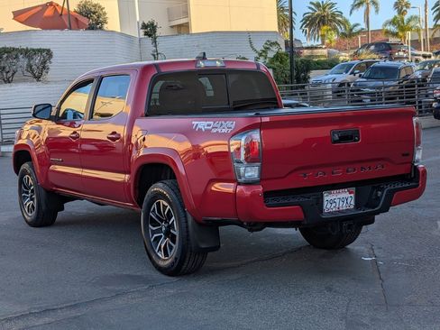 Used 2020 Toyota Tacoma SR5 image 12