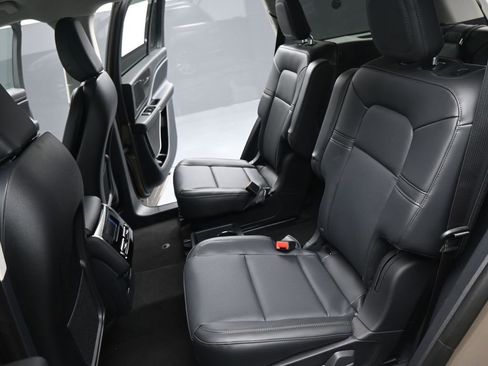 New 2026 Lincoln Aviator 2WD image 14