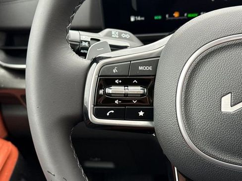 New 2026 Kia Carnival SX w/ SX Dark Edition Package FWD image 30