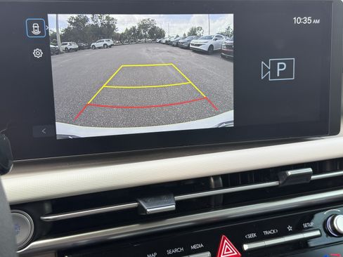 Used 2025 Hyundai Tucson SEL FWD image 23