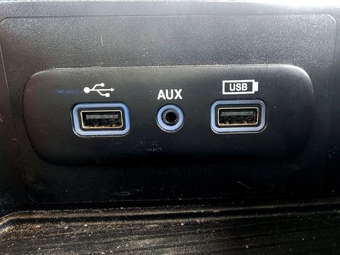 Used 2018 RAM 1500 Express w/ Express Value Package image 23