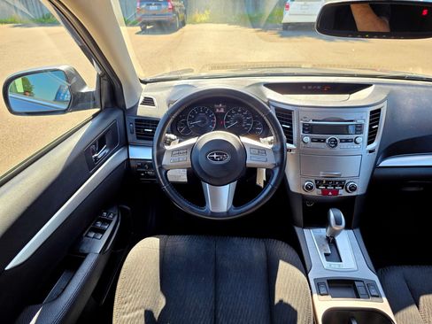 Used 2011 Subaru Outback 2.5i Premium AWD/4WD image 23