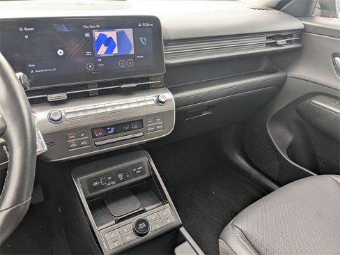 Used 2024 Hyundai Kona Limited image 19