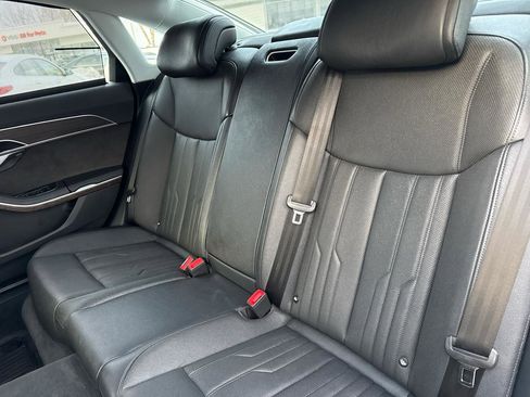 Used 2021 Audi A8 L 3.0T w/ Executive Plus Package image 32
