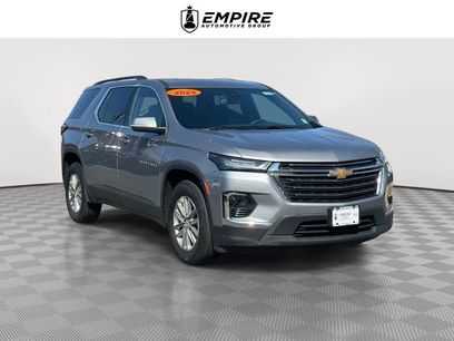 Used 2023 Chevrolet Traverse LT