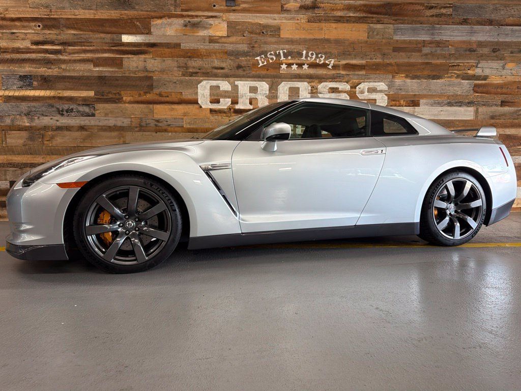 Used 2009 Nissan GT-R Premium AWD/4WD image 53