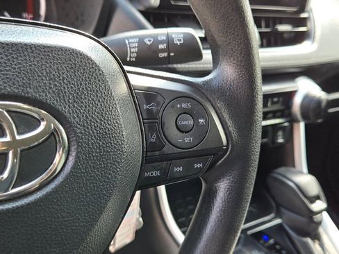 Used 2024 Toyota RAV4 LE image 18