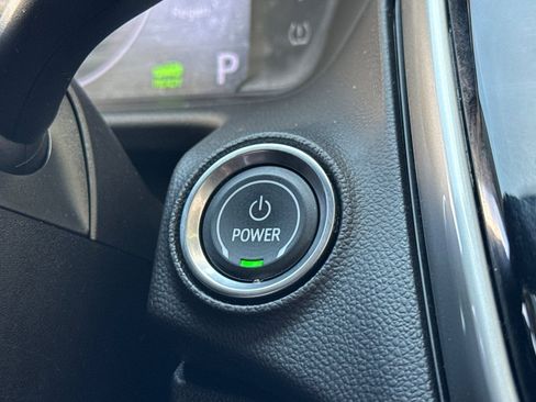 Used 2023 Chevrolet Bolt EUV LT w/ Convenience Package FWD image 32