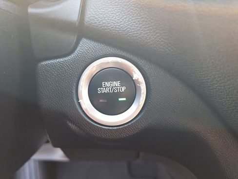 Used 2022 Chevrolet Equinox LT FWD image 25