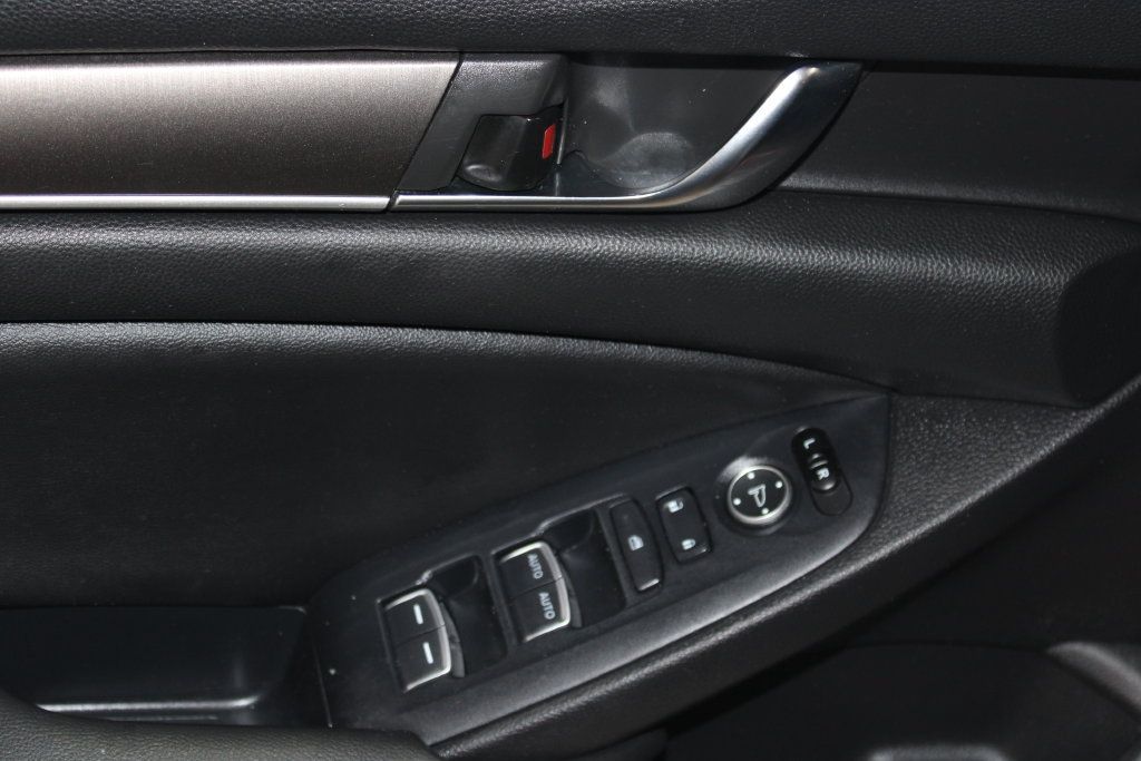 Used 2020 Honda Accord LX image 5