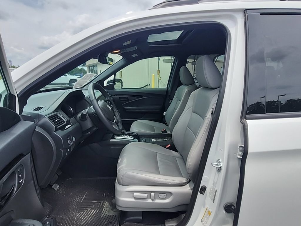 Used 2023 Honda Passport Elite image 22