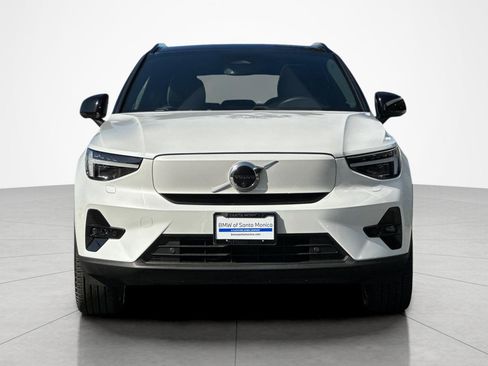 Used 2023 Volvo XC40 Recharge Ultimate w/ Protection Package Premier AWD/4WD image 8